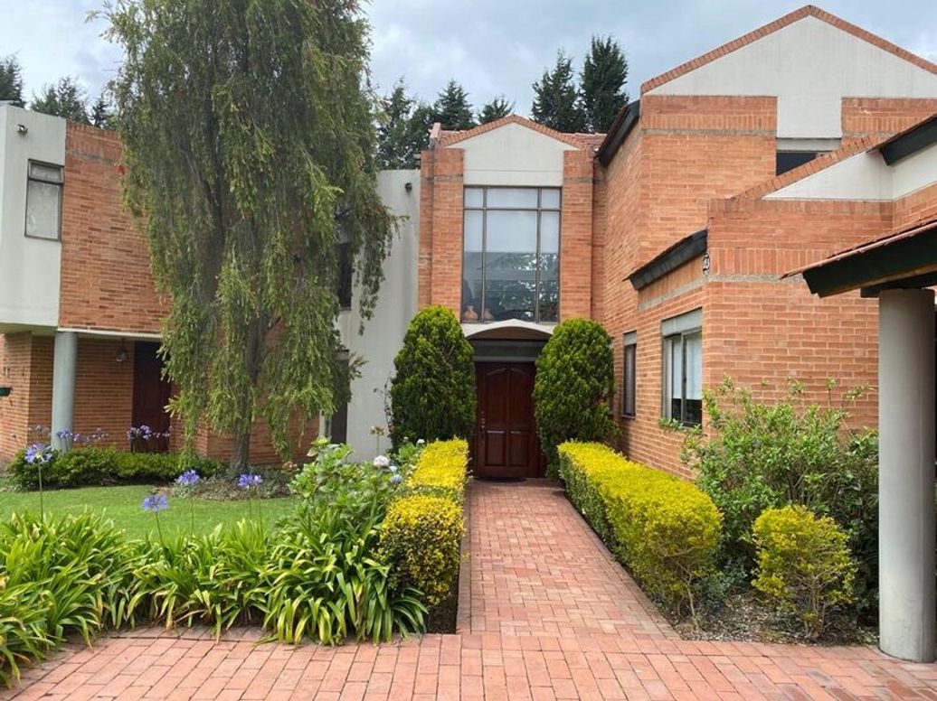 Casa de 4 alcobas en venta en Casa Blanca, Bogotá, 1500 m² · foto 4 de 14