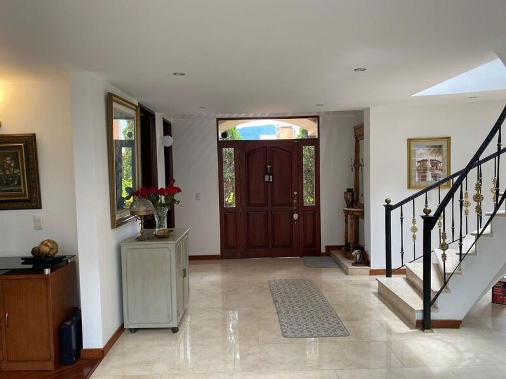 Casa de 4 alcobas en venta en Casa Blanca, Bogotá, 1500 m² · foto 3 de 14