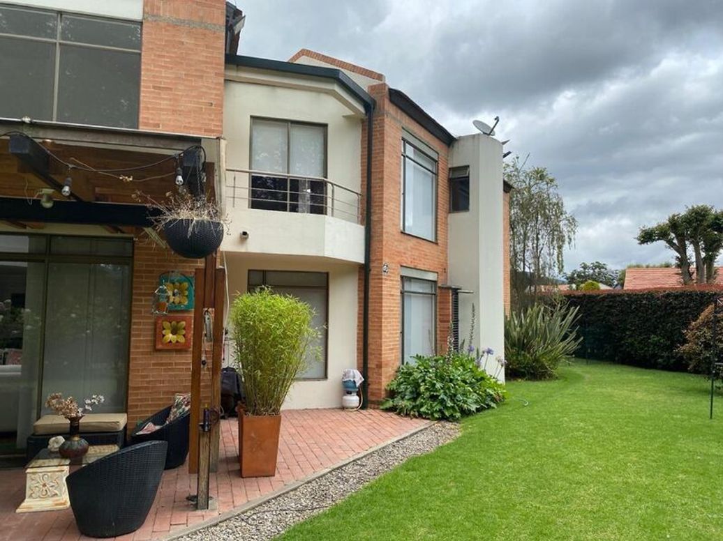Casa de 4 alcobas en venta en Casa Blanca, Bogotá, 1500 m² · foto 6 de 14