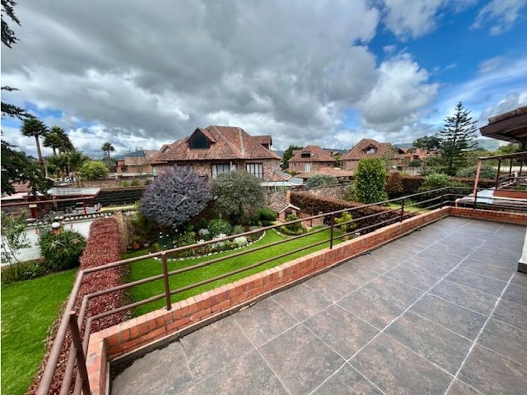 Casa de 4 alcobas en venta en San José De Bavaria, Bogotá, 220 m² · foto 4 de 20