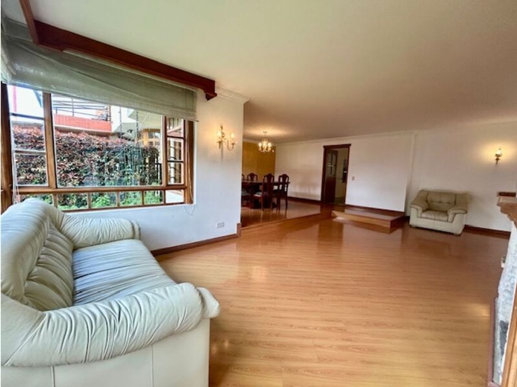 Casa de 4 alcobas en venta en San José De Bavaria, Bogotá, 220 m² · foto 9 de 20