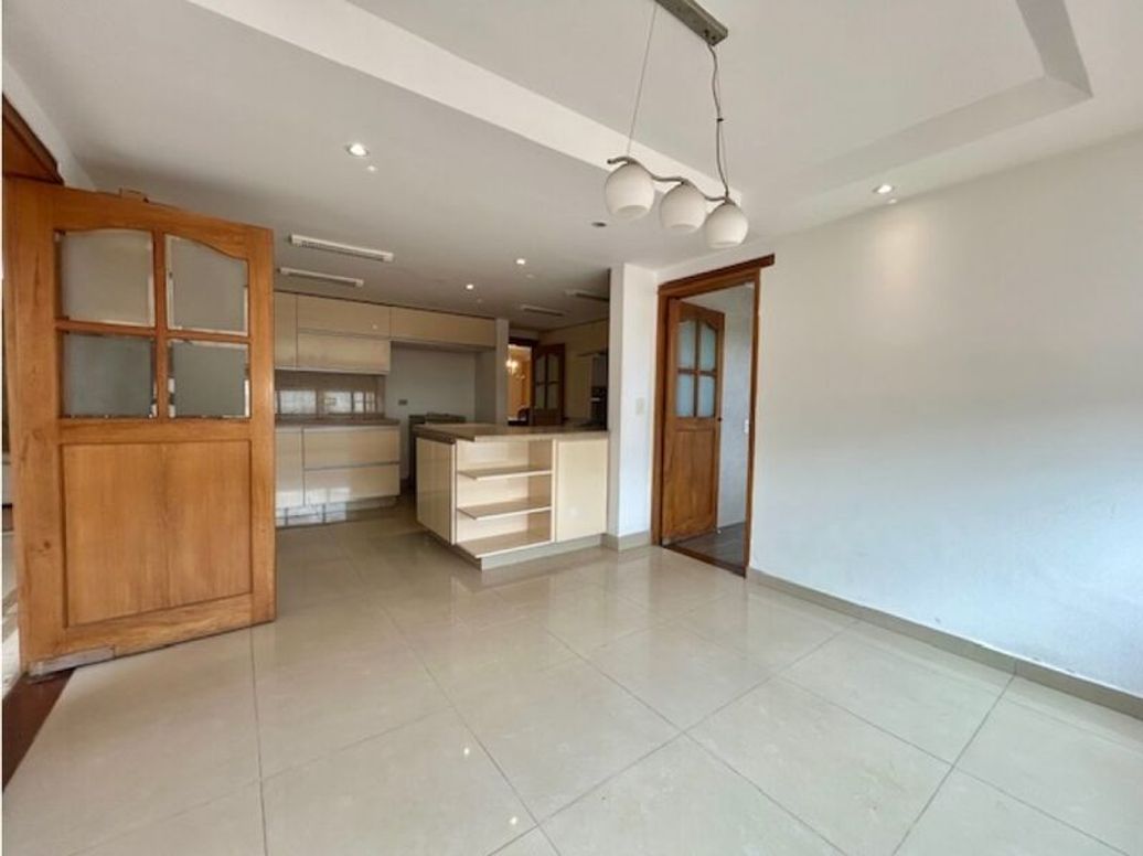 Casa de 4 alcobas en venta en San José De Bavaria, Bogotá, 220 m² · foto 13 de 20