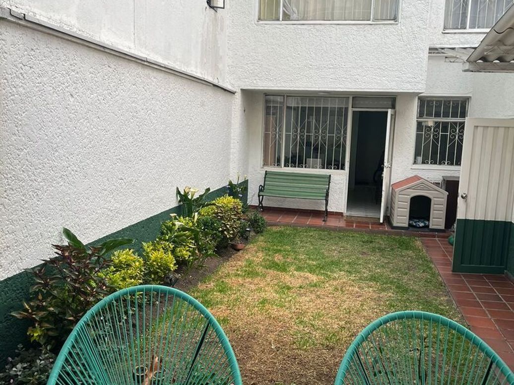 Casa de 3 alcobas en venta en Usaquén, Bogotá, 245 m² · foto 6 de 11