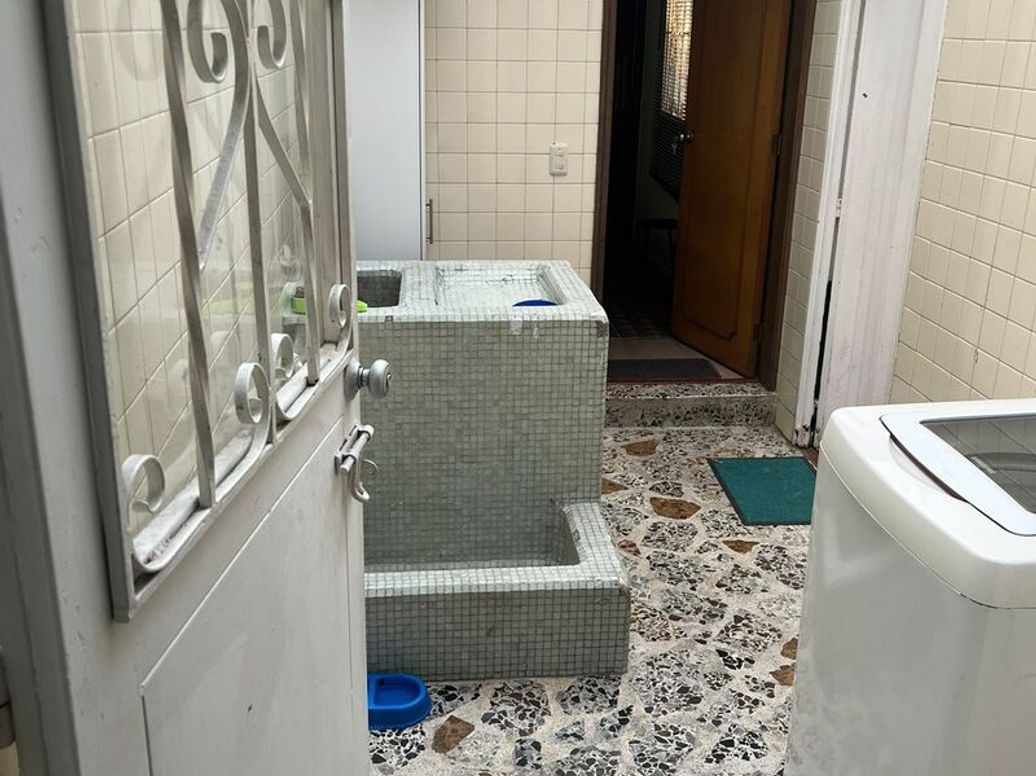 Casa de 3 alcobas en venta en Usaquén, Bogotá, 245 m² · foto 5 de 11
