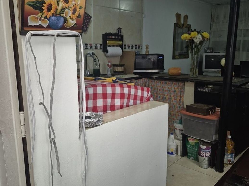 Casa de 8 alcobas en venta en Santa Helenita, Bogotá, 325 m² · foto 17 de 20