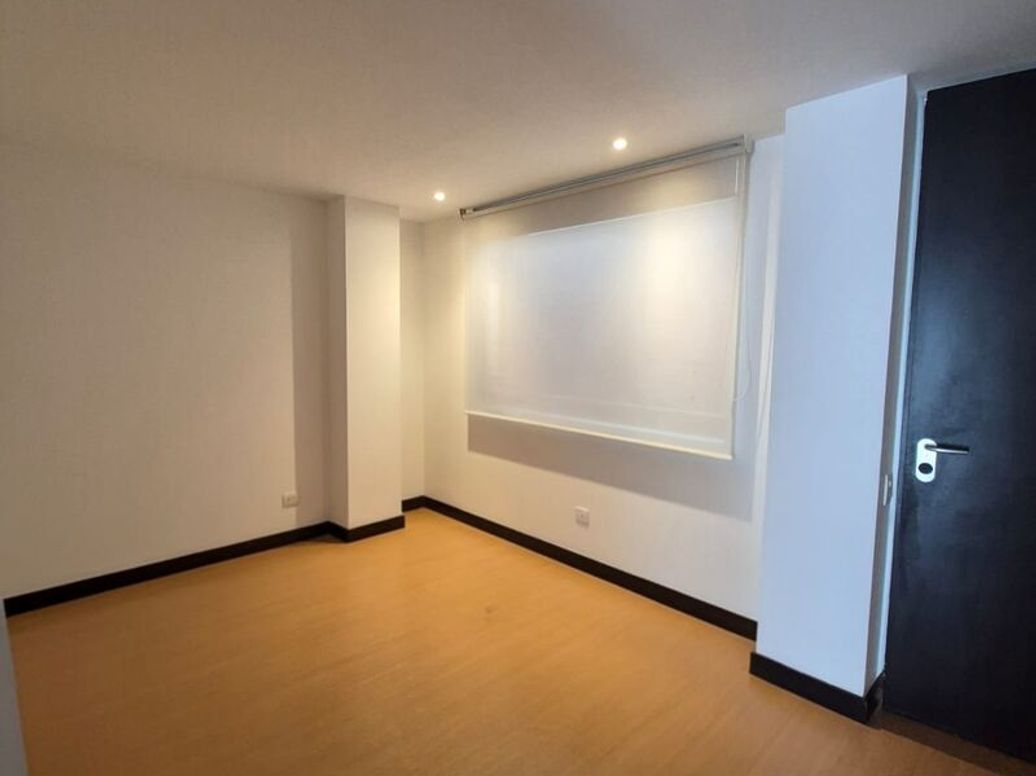 Apartamento de 1 alcoba en venta en Santa Barbara Central, Bogotá, 70 m² · foto 10 de 20