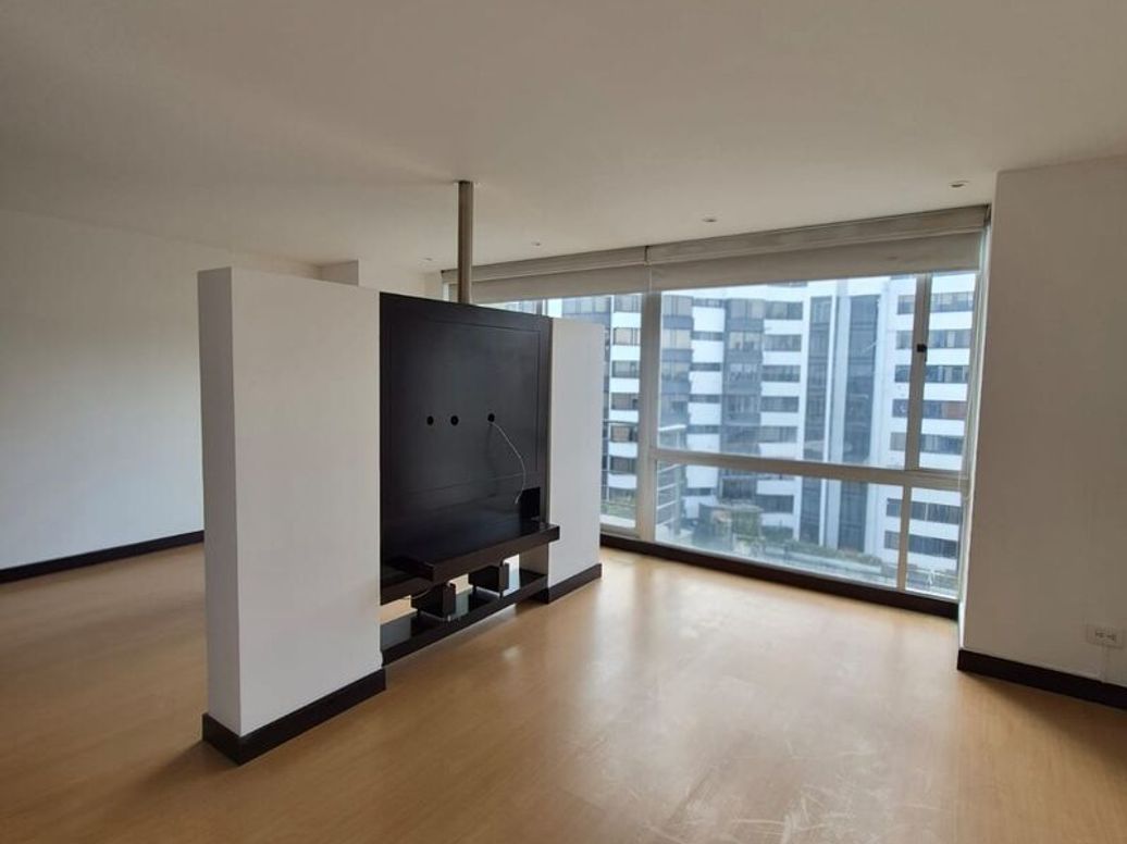Apartamento de 1 alcoba en venta en Santa Barbara Central, Bogotá, 70 m² · foto 17 de 20
