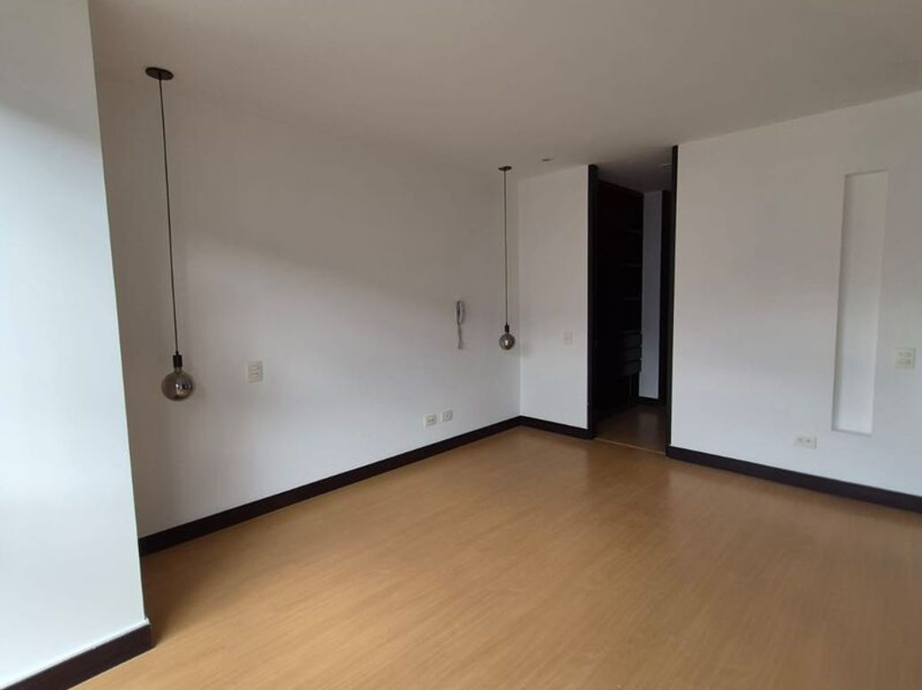 Apartamento de 1 alcoba en venta en Santa Barbara Central, Bogotá, 70 m² · foto 19 de 20