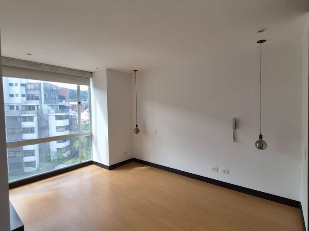Apartamento de 1 alcoba en venta en Santa Barbara Central, Bogotá, 70 m² · foto 18 de 20