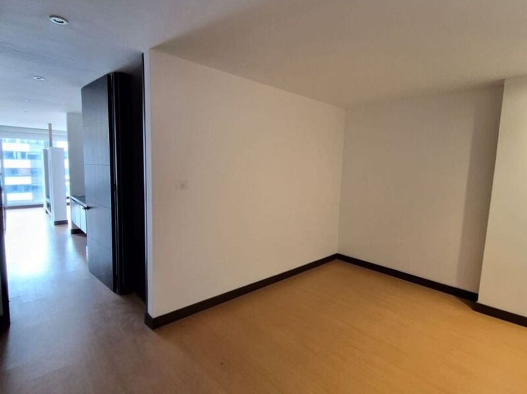 Apartamento de 1 alcoba en venta en Santa Barbara Central, Bogotá, 70 m² · foto 11 de 20