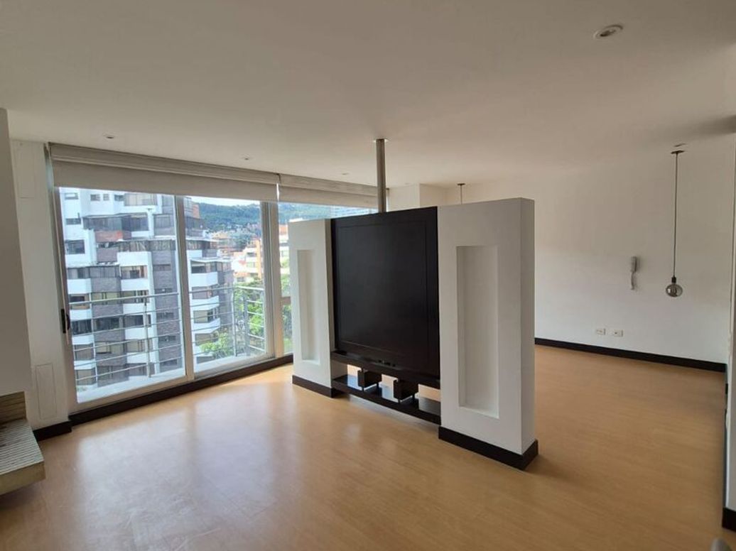 Apartamento de 1 alcoba en venta en Santa Barbara Central, Bogotá, 70 m² · foto 14 de 20