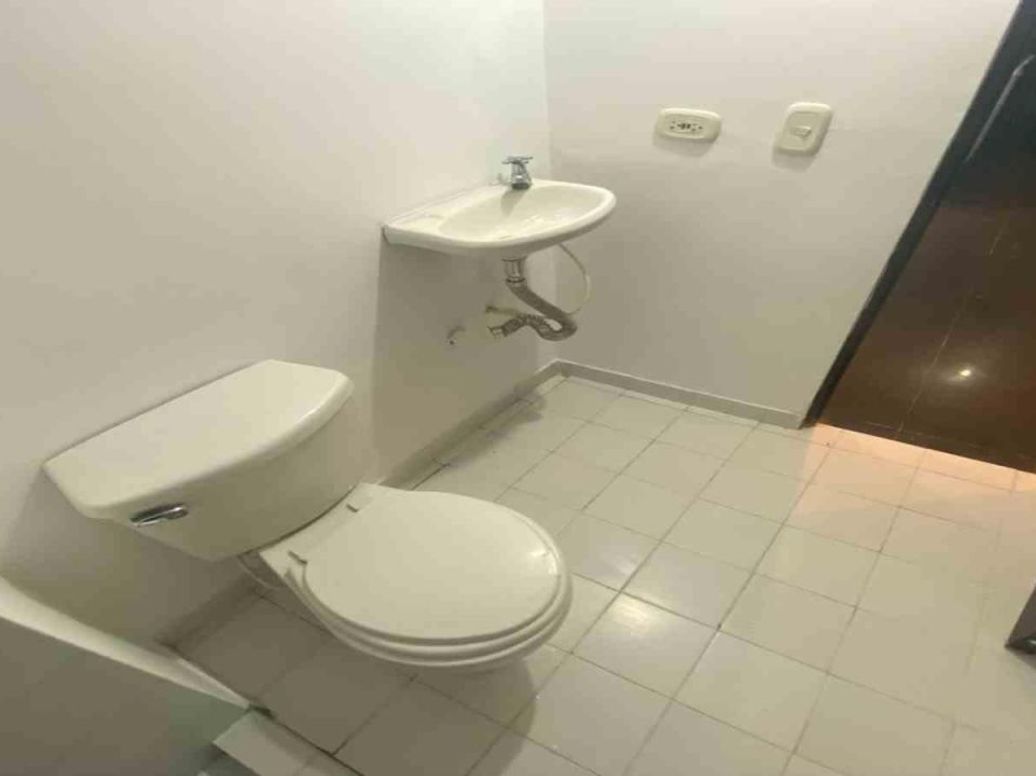 Apartamento de 2 alcobas en venta en El Castillo, Bogotá, 40 m² · foto 16 de 16