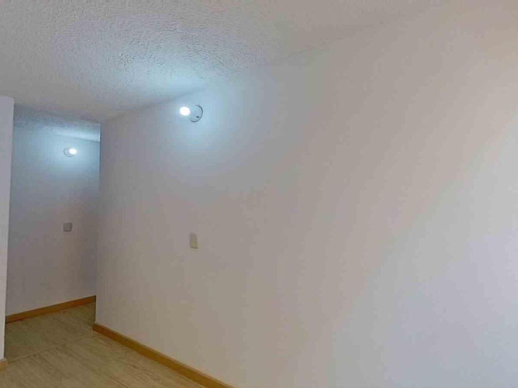 Apartamento de 3 alcobas en venta en Tierra Buena, Bogotá, 55 m² · foto 8 de 12