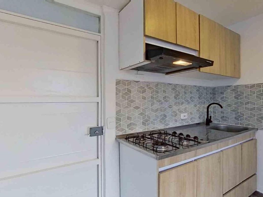 Apartaestudio en venta en Villa Alsacia, Bogotá, 37 m² · foto 11 de 14