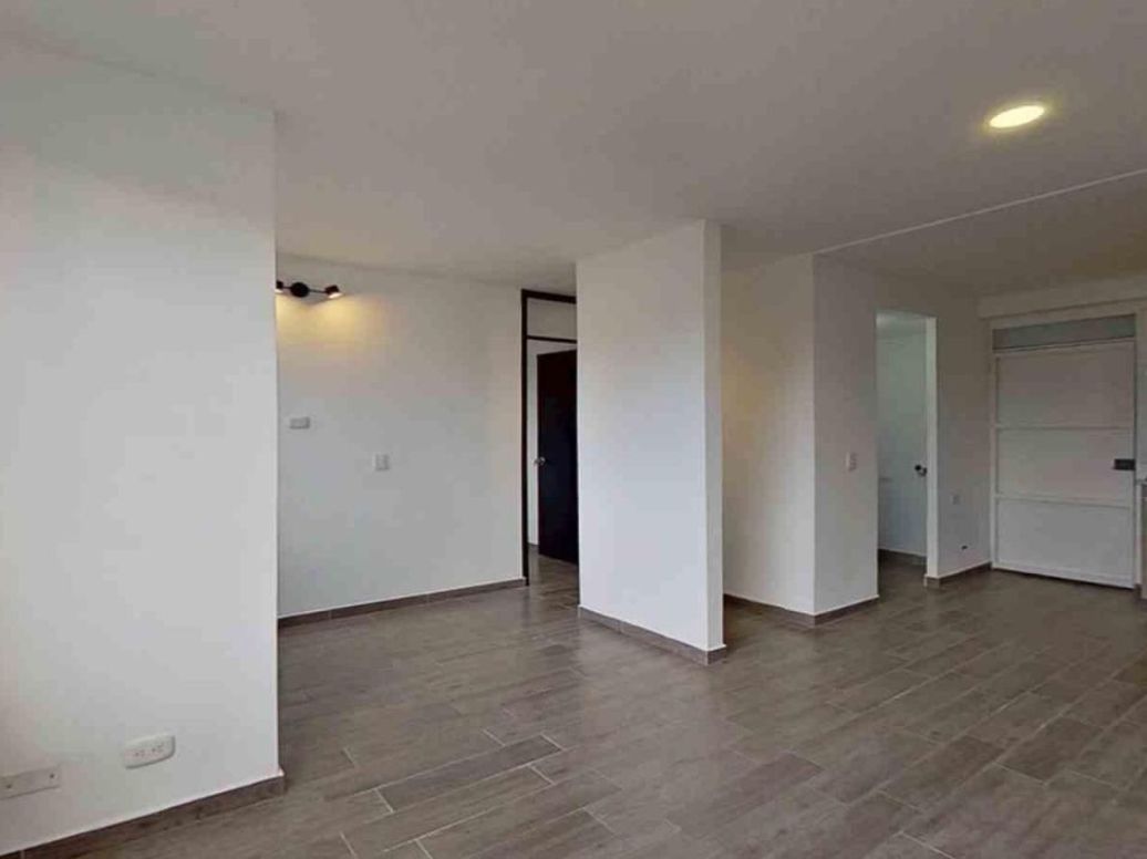 Apartaestudio en venta en Villa Alsacia, Bogotá, 37 m² · foto 3 de 14