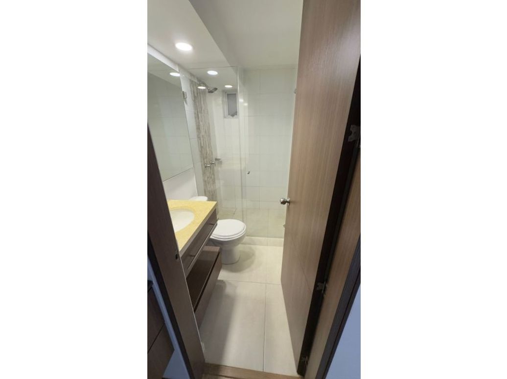 Apartamento de 3 alcobas en venta en Engativá, Bogotá, 62 m² · foto 10 de 18