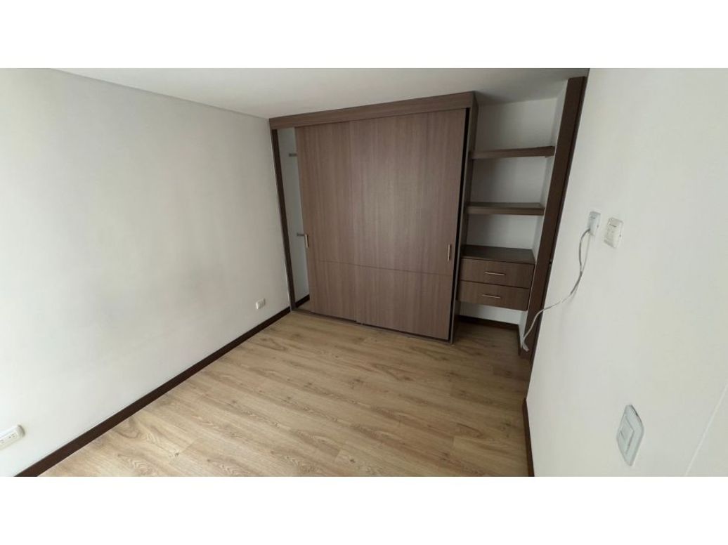 Apartamento de 3 alcobas en venta en Engativá, Bogotá, 62 m² · foto 15 de 18