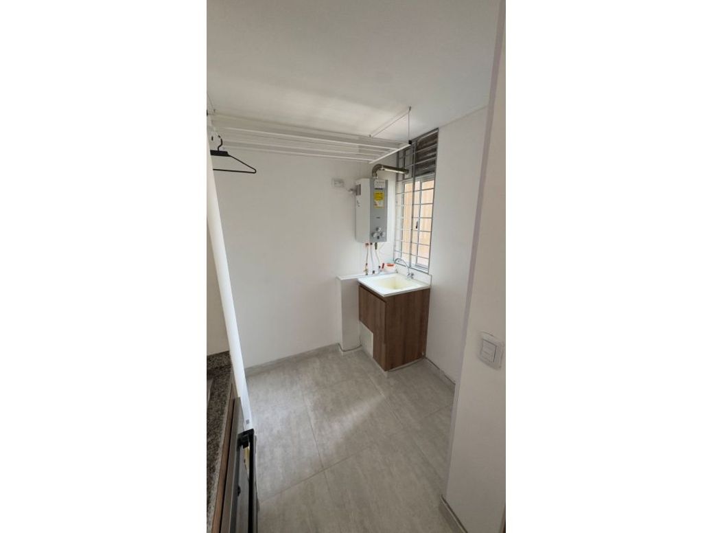 Apartamento de 3 alcobas en venta en Engativá, Bogotá, 62 m² · foto 17 de 18