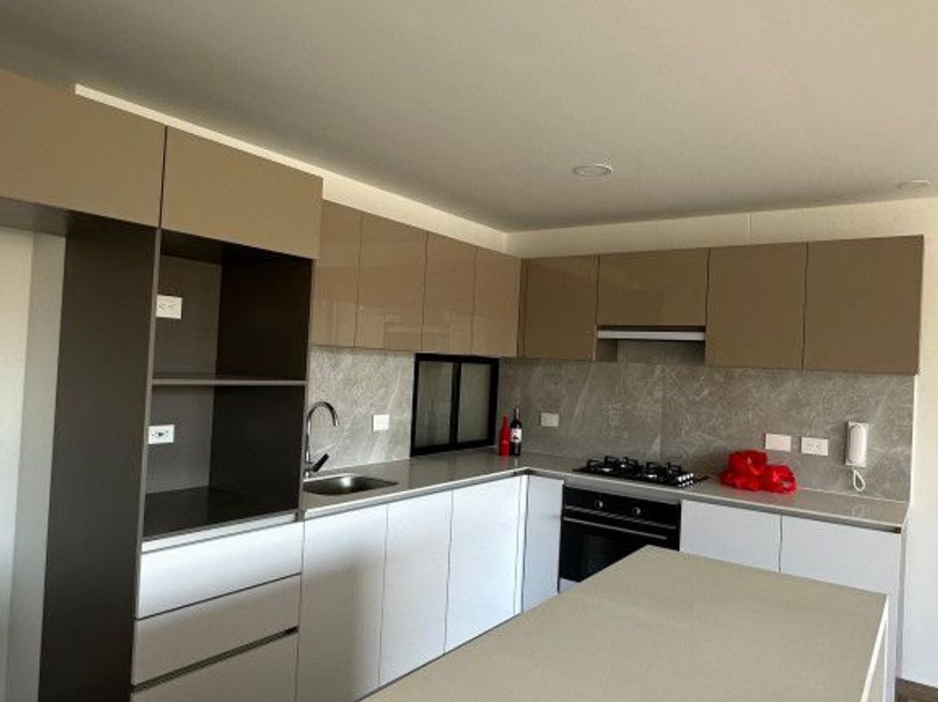 Apartamento de 3 alcobas en venta en El Plan, Bogotá, 108 m² · foto 6 de 12
