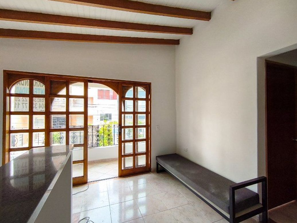 Apartamento en Arriendo con el Código 48982 en Rosales