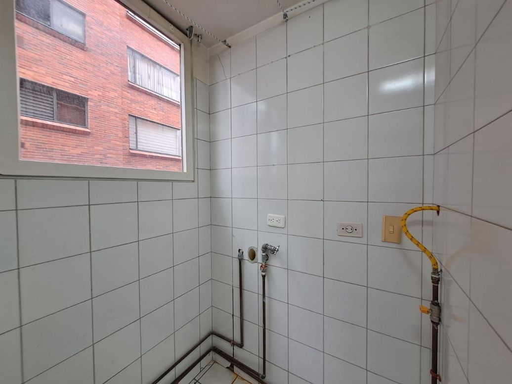 Apartamento en arriendo en Ub. Santa Coloma, Bogotá · foto 11 de 18