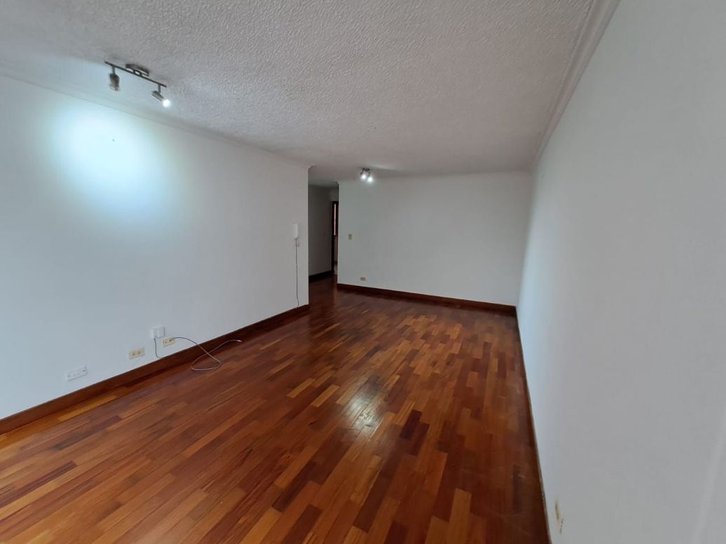 Apartamento en arriendo en Ub. Santa Coloma, Bogotá · foto 12 de 18
