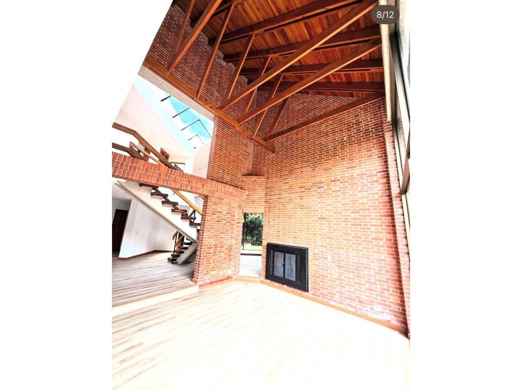 Casa de 4 alcobas en venta en Guaymaral, Bogotá, 323 m² · foto 6 de 17