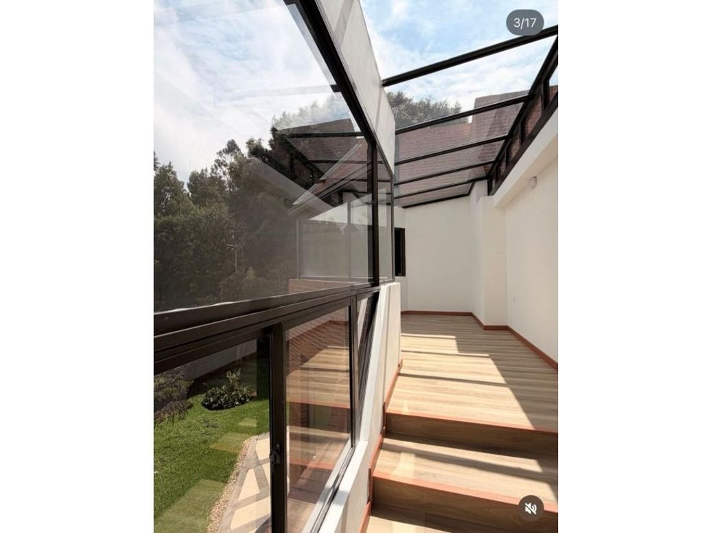 Casa de 4 alcobas en venta en Guaymaral, Bogotá, 323 m² · foto 10 de 17