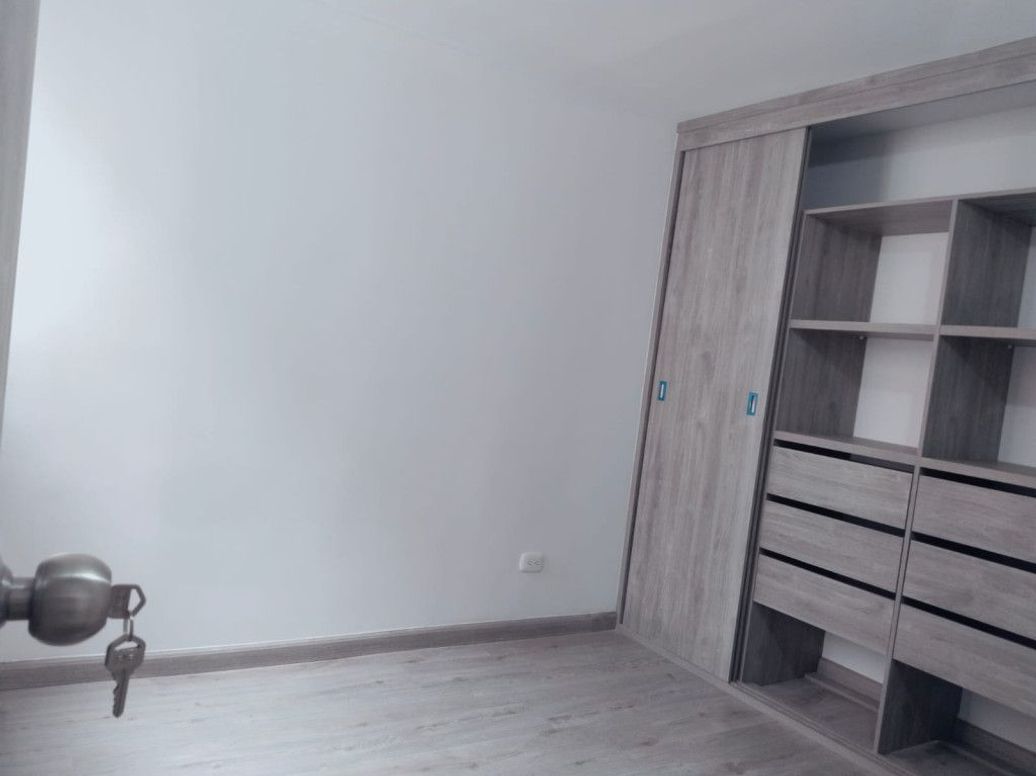 Apartamento de 2 alcobas en venta en Valladolid, Bogotá, 39 m² · foto 9 de 16