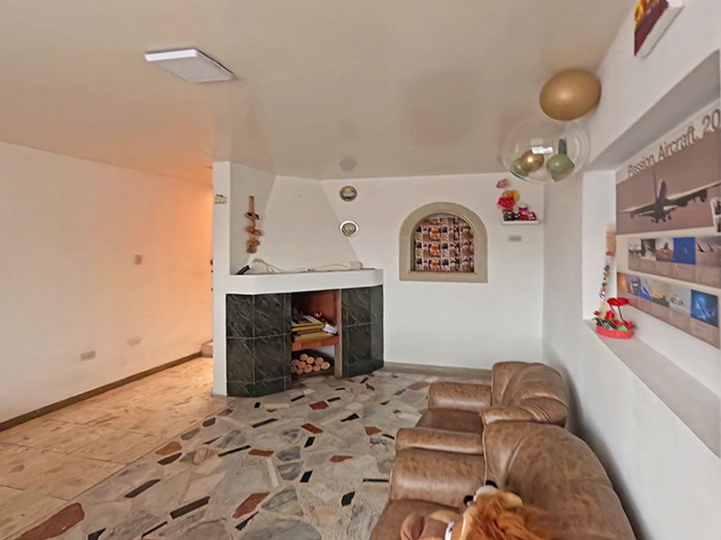 Casa de 5 alcobas en venta en Palermo Sur, Bogotá, 200 m² · foto 3 de 20