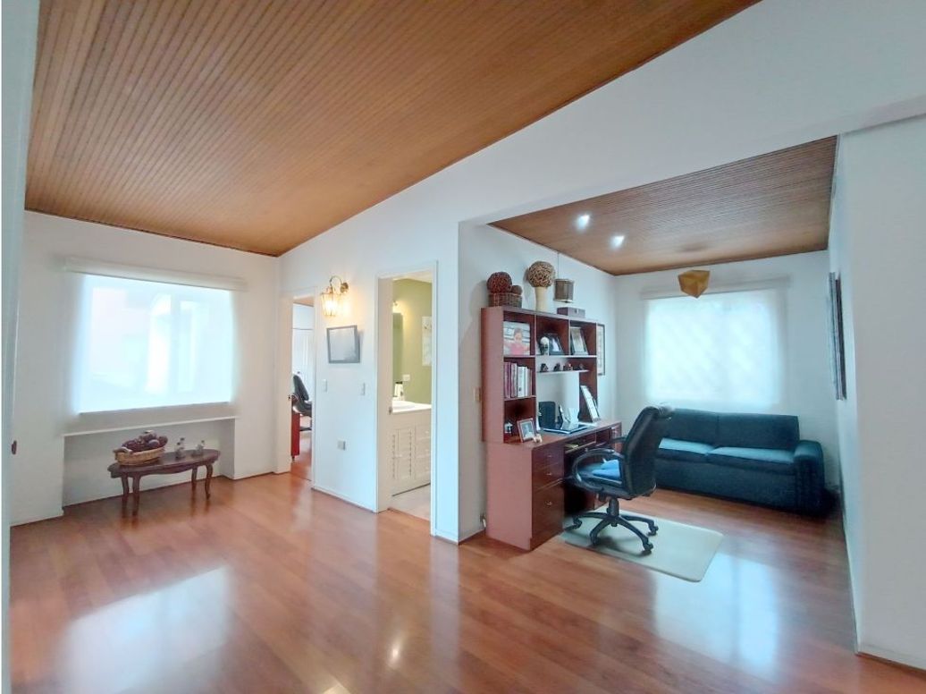 Casa de 4 alcobas en venta en Sotileza, Bogotá, 337 m² · foto 17 de 20