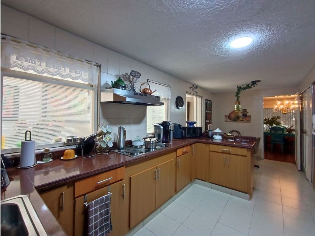 Casa de 4 alcobas en venta en Sotileza, Bogotá, 337 m² · foto 13 de 20