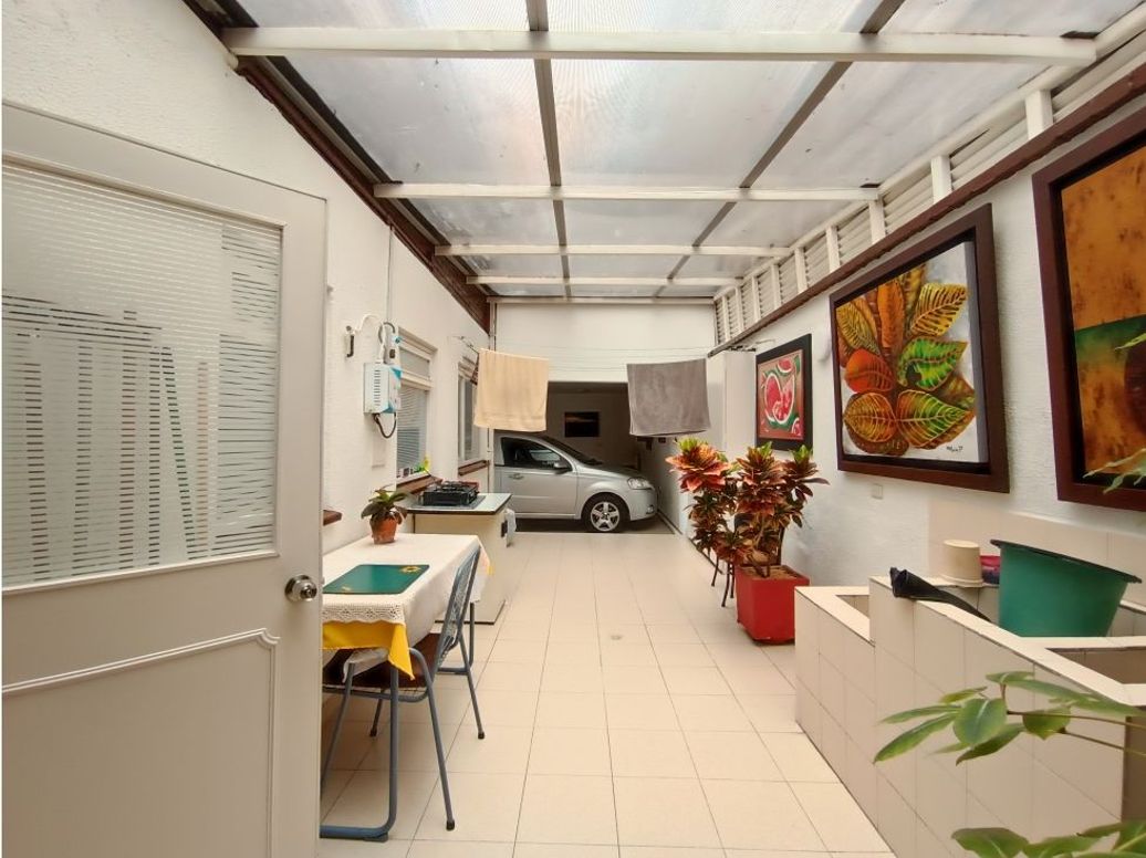 Casa de 4 alcobas en venta en Sotileza, Bogotá, 337 m² · foto 14 de 20