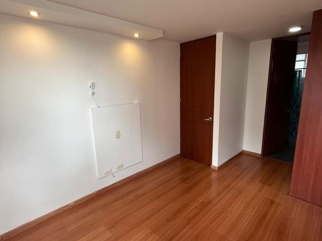Apartamento de 3 alcobas en venta en El Palmar, Bogotá, 56 m² · foto 13 de 18