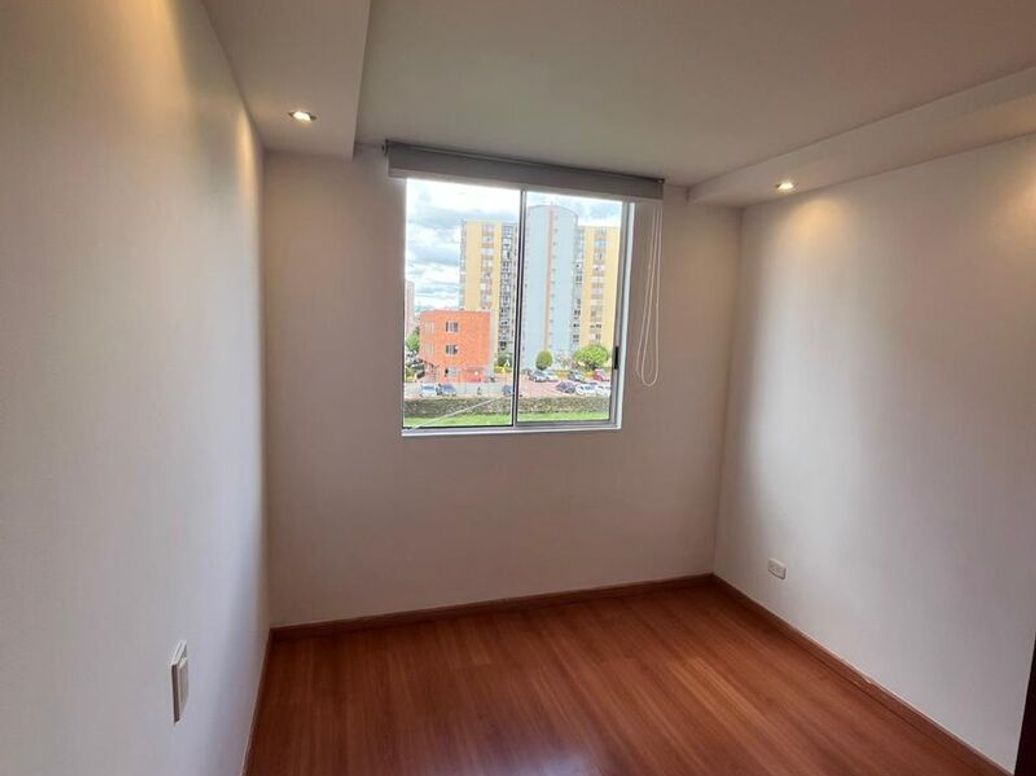 Apartamento de 3 alcobas en venta en El Palmar, Bogotá, 56 m² · foto 5 de 18