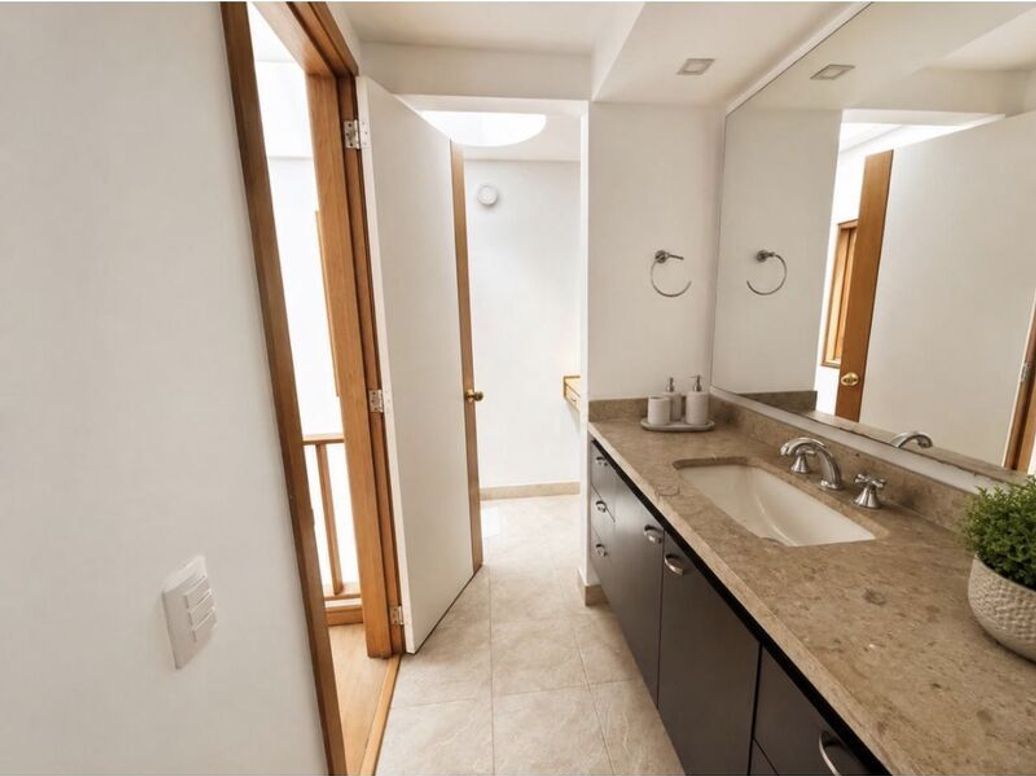 Apartamento de 2 alcobas en venta en San Patricio, Bogotá, 114 m² · foto 10 de 15