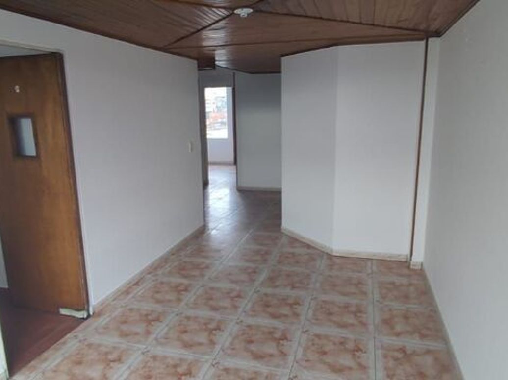 Apartamento de 5 alcobas en venta en San Isidro, Bogotá, 90 m² · foto 13 de 15