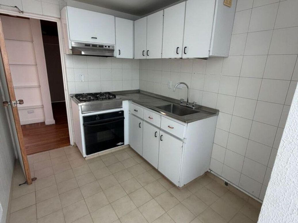 Apartamento de 3 alcobas en venta en Los Cedritos, Bogotá, 155 m² · foto 5 de 20
