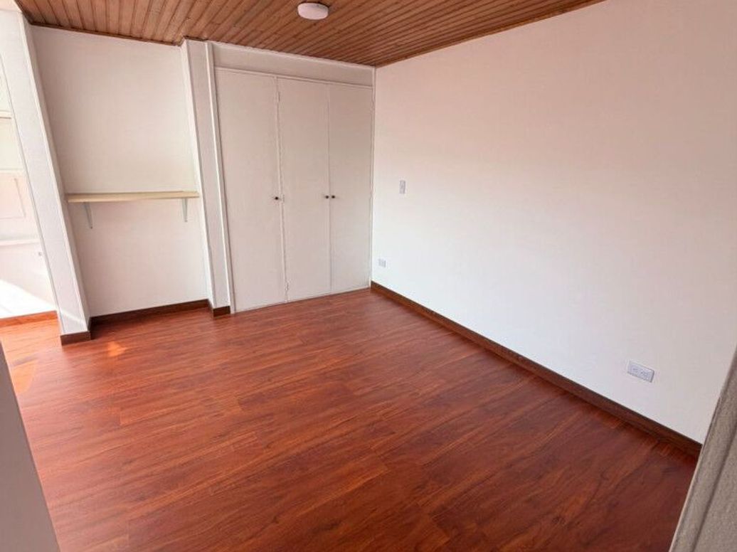 Apartamento de 3 alcobas en venta en Los Cedritos, Bogotá, 155 m² · foto 16 de 20