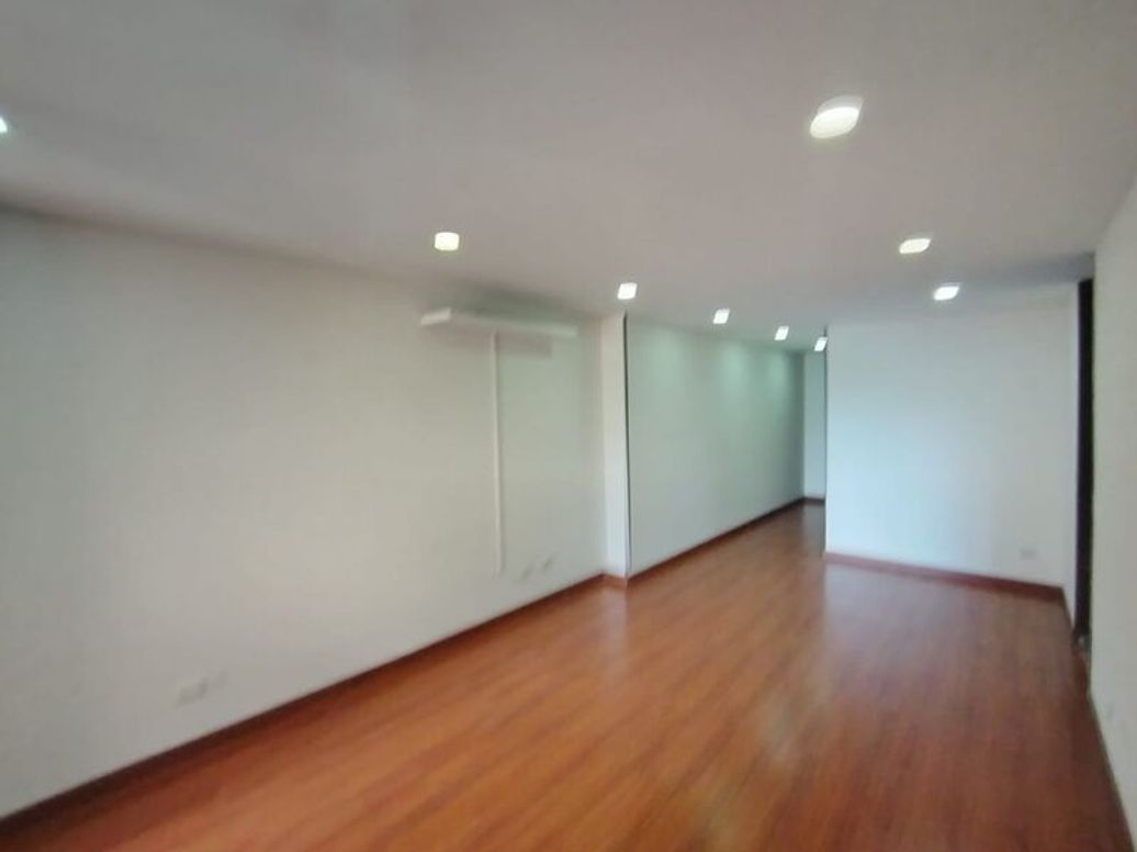 Apartamento de 3 alcobas en venta en Popular Modelo, Bogotá, 98 m² · foto 4 de 20