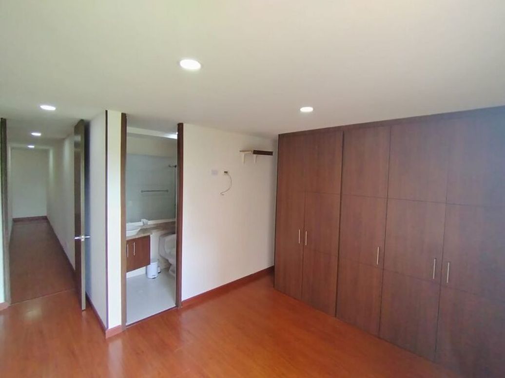 Apartamento de 3 alcobas en venta en Popular Modelo, Bogotá, 98 m² · foto 10 de 20