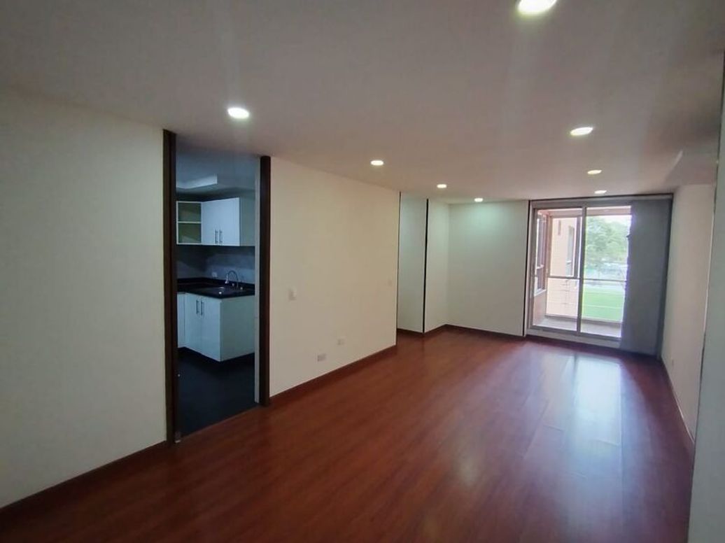 Apartamento de 3 alcobas en venta en Popular Modelo, Bogotá, 98 m² · foto 3 de 20