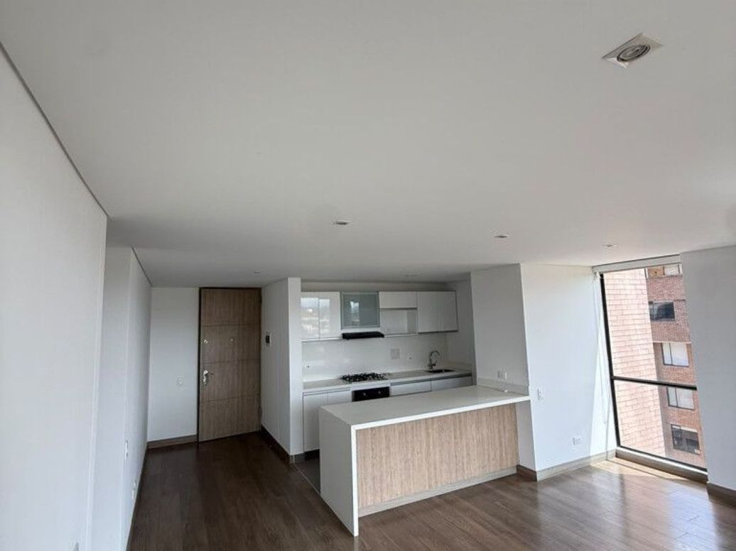 Apartamento de 3 alcobas en venta en Cantalejo, Bogotá, 96 m² · foto 2 de 20