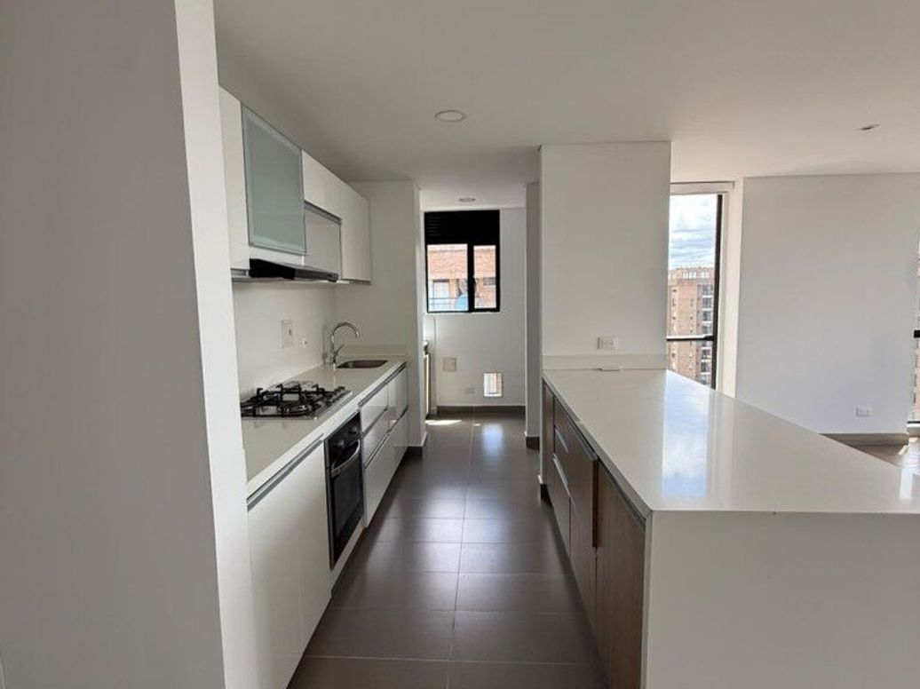 Apartamento de 3 alcobas en venta en Cantalejo, Bogotá, 96 m² · foto 4 de 20