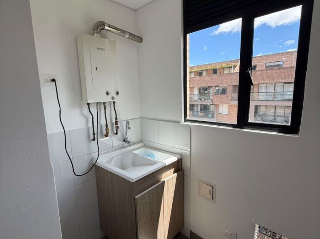 Apartamento de 3 alcobas en venta en Cantalejo, Bogotá, 96 m² · foto 7 de 20