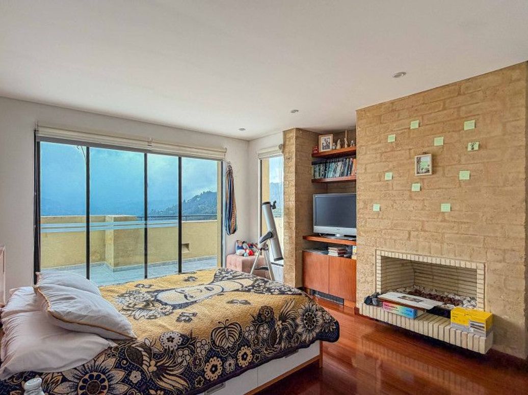 Casa de 4 alcobas en venta en La Merced Norte, Bogotá, 320 m² · foto 18 de 20