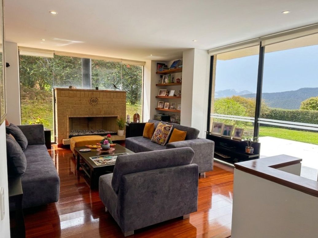 Casa de 4 alcobas en venta en La Merced Norte, Bogotá, 320 m² · foto 5 de 20