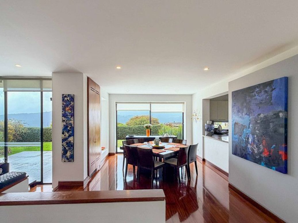 Casa de 4 alcobas en venta en La Merced Norte, Bogotá, 320 m² · foto 8 de 20