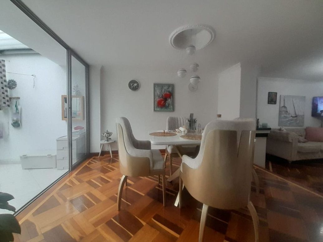 Casa de 3 alcobas en venta en Santa Cecilia, Bogotá, 163 m² · foto 4 de 20