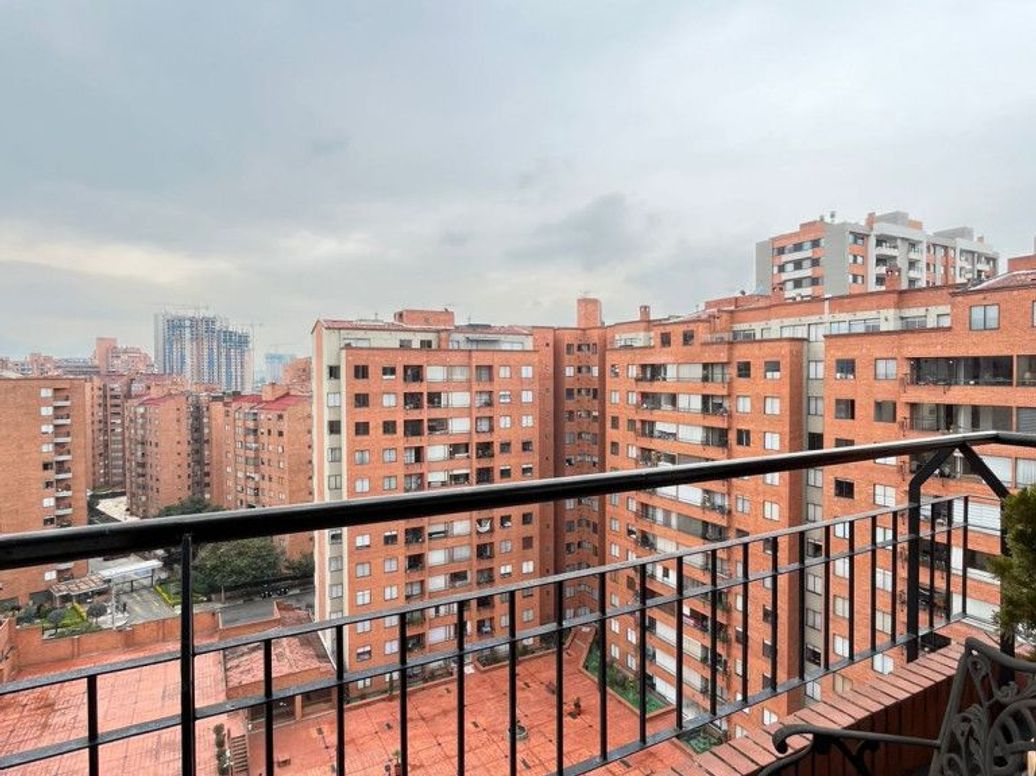 Apartamento de 4 alcobas en venta en Mónaco, Bogotá, 184 m² · foto 13 de 20